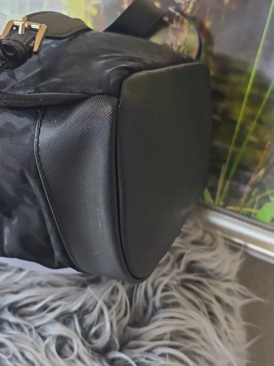 Michael Kors Black Leopard Nylon Backpack Gold Zip MK Logo EUC - Picture 8 of 12